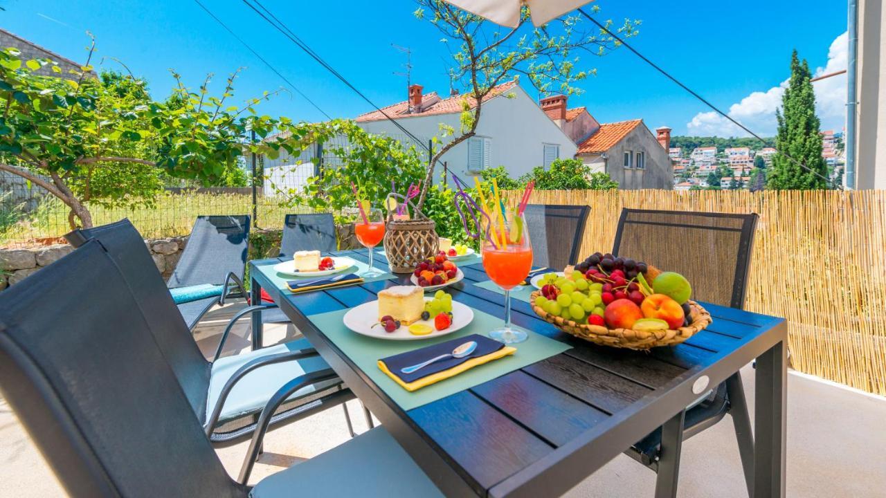 Petka Hill Apartment
