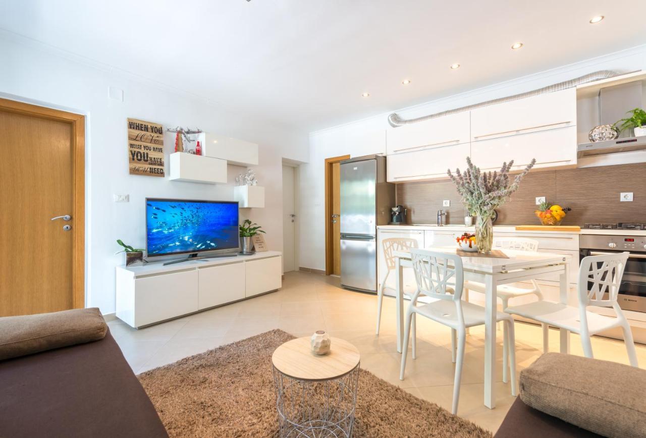 Petka Hill Apartment